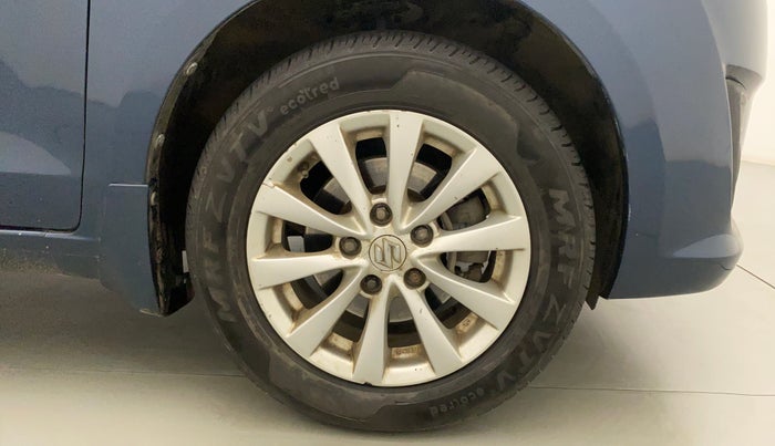 2014 Maruti Ertiga VXI CNG, CNG, Manual, 89,029 km, Right Front Wheel