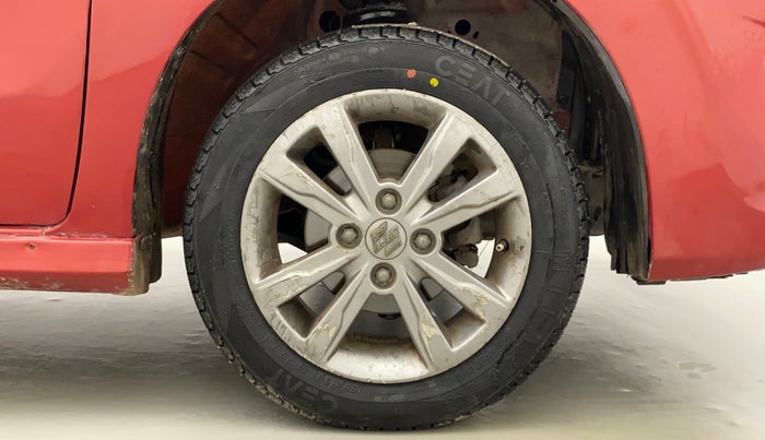 2013 Maruti Wagon R Stingray VXI, Petrol, Manual, 49,149 km, Right Front Wheel