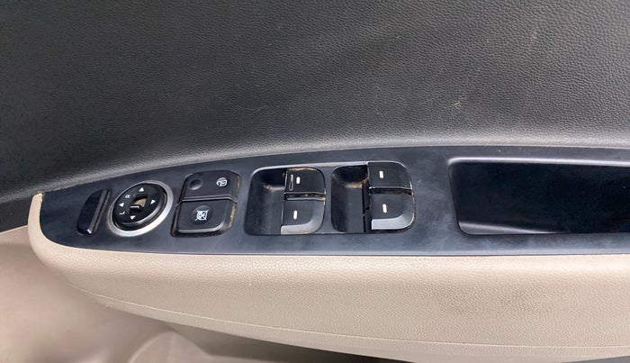 2014 Hyundai Grand i10 SPORTZ 1.2 KAPPA VTVT, Petrol, Manual, 36,702 km, Right front window switch / handle - Master window function not working