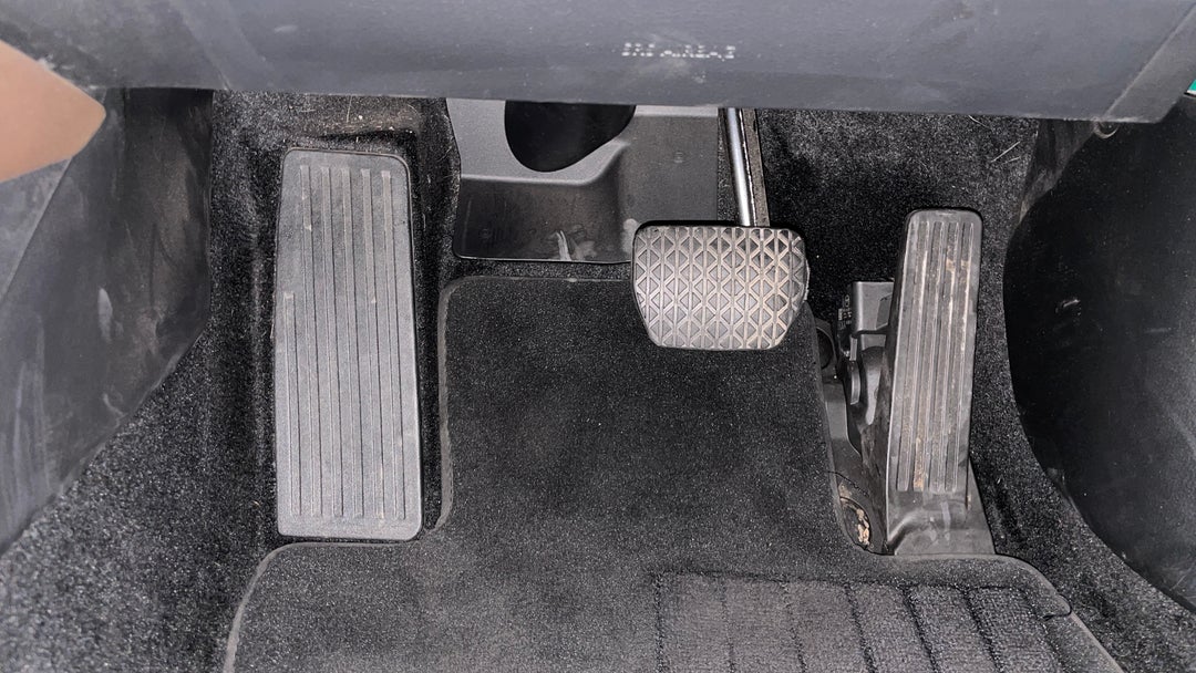 2022 Mazda CX-30 G20 Touring (FWD), Automatic, 34095 km, Pedals and Footmat