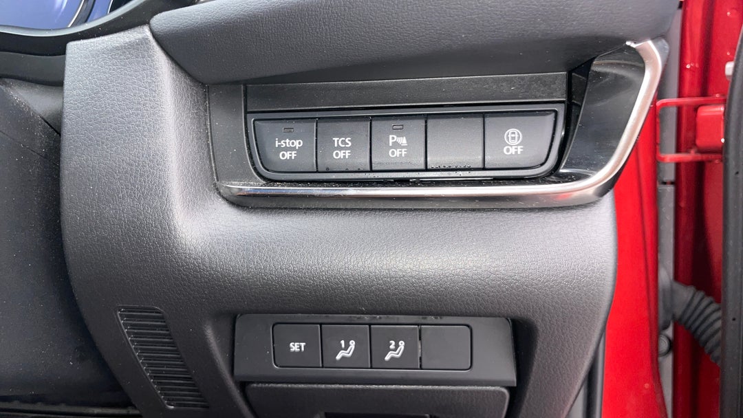 2022 Mazda CX-30 G20 Touring (FWD), Automatic, 34095 km, Utility Switches/Buttons