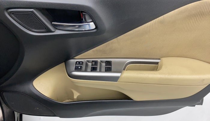 2015 Honda City V MT PETROL, Petrol, Manual, 71,472 km, Driver Side Door Panels Control