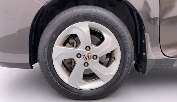 2015 Honda City V MT PETROL, Petrol, Manual, 71,472 km, Left Front Wheel