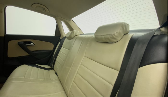2016 Volkswagen Ameo HIGHLINE1.2L, Petrol, Manual, 68,509 km, Right Side Rear Door Cabin