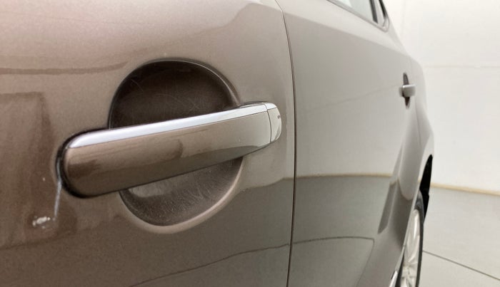 2016 Volkswagen Ameo HIGHLINE1.2L, Petrol, Manual, 68,509 km, Front passenger door - Slightly dented