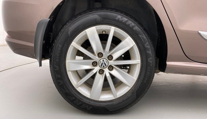 2016 Volkswagen Ameo HIGHLINE1.2L, Petrol, Manual, 68,509 km, Right Rear Wheel