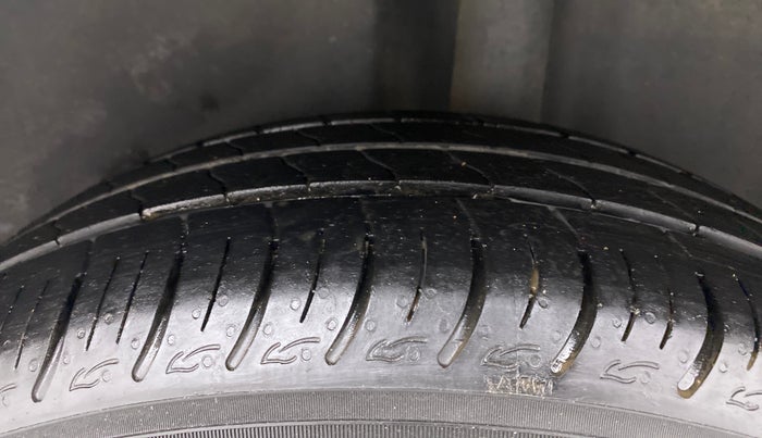 2016 Volkswagen Ameo HIGHLINE1.2L, Petrol, Manual, 68,509 km, Left Rear Tyre Tread