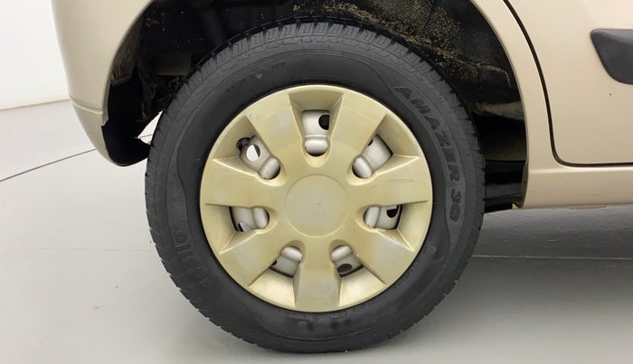 2013 Maruti Wagon R 1.0 LXI, Petrol, Manual, 36,887 km, Right Rear Wheel