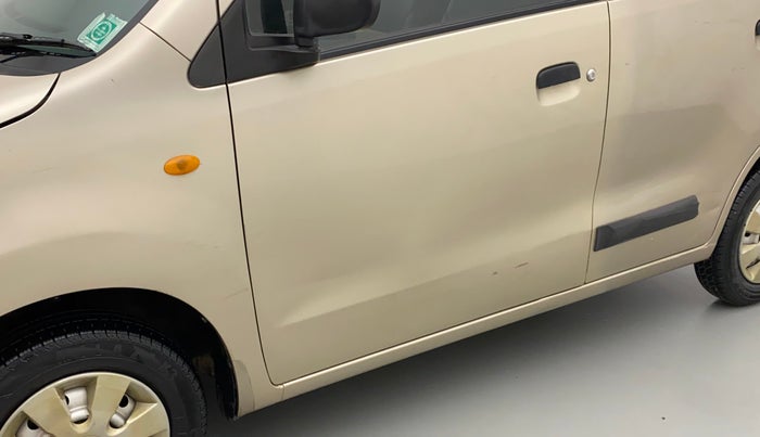2013 Maruti Wagon R 1.0 LXI, Petrol, Manual, 36,887 km, Front passenger door - Paint has faded