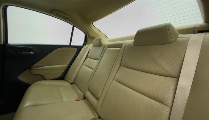 2015 Honda City VX MT PETROL, Petrol, Manual, 34,080 km, Right Side Rear Door Cabin