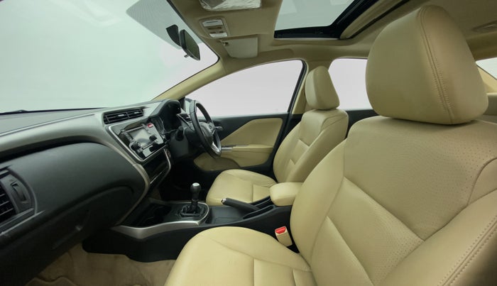 2015 Honda City VX MT PETROL, Petrol, Manual, 34,080 km, Right Side Front Door Cabin