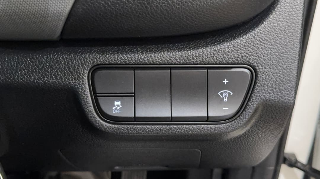 2025 Kia Seltos S (FWD), Automatic, 26135 km, Utility Switches/Buttons