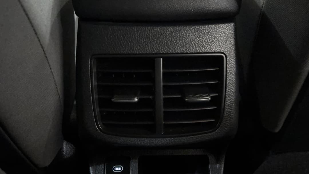 2025 Kia Seltos S (FWD), Automatic, 26135 km, Rear A/C Vent