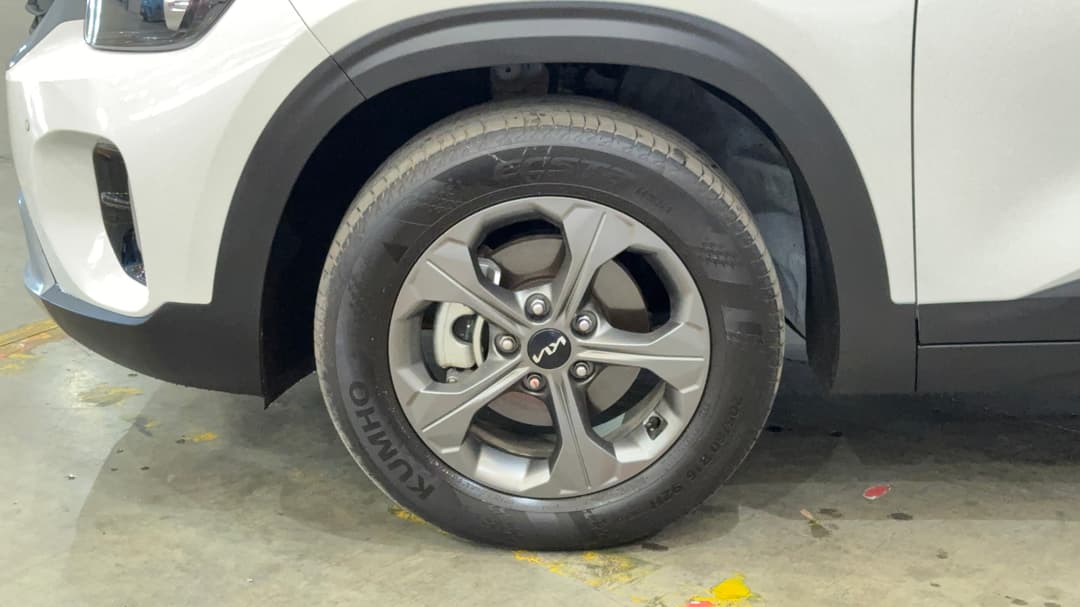 2025 Kia Seltos S (FWD), Automatic, 26135 km, Left Front Wheel