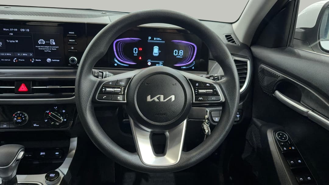 2025 Kia Seltos S (FWD), Automatic, 26135 km, Steering Wheel Close-up