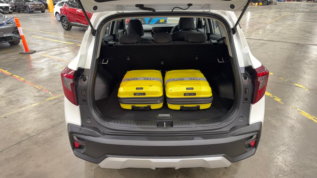 2025 Kia Seltos S (FWD), Automatic, 26135 km, Boot Inside View with Luggage