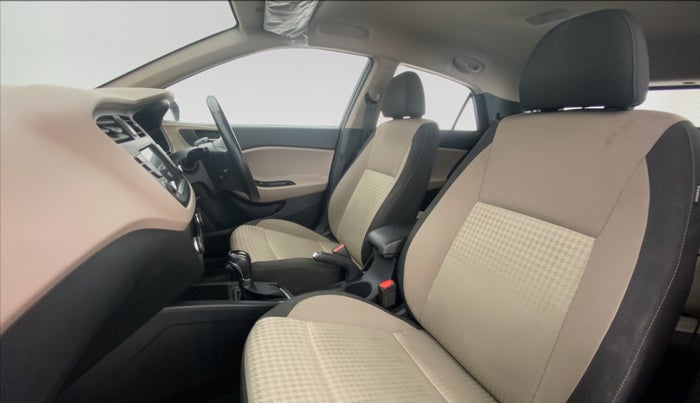 2019 Hyundai Elite i20 1.2  ASTA (O) CVT, Petrol, Automatic, 31,814 km, Right Side Front Door Cabin