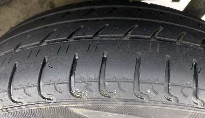 2018 Maruti Wagon R 1.0 VXI, Petrol, Manual, 36,049 km, Left Rear Tyre Tread