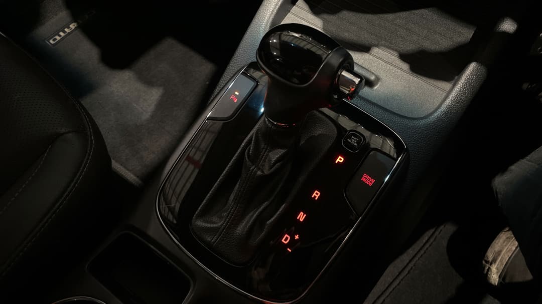 2017 Kia Cerato Sport + Nav, Automatic, 59615 km, Gear Lever 