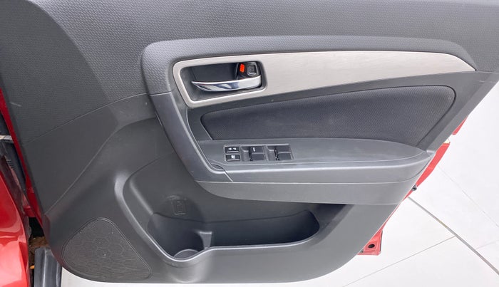 2016 Maruti Vitara Brezza ZDI PLUS DUAL TONE, Diesel, Manual, 71,935 km, Driver Side Door Panels Control