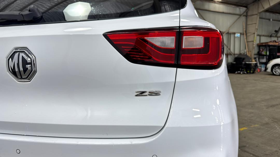 2019 MG ZS Excite, Automatic, 92733 km, Badge (Boot Right Side)