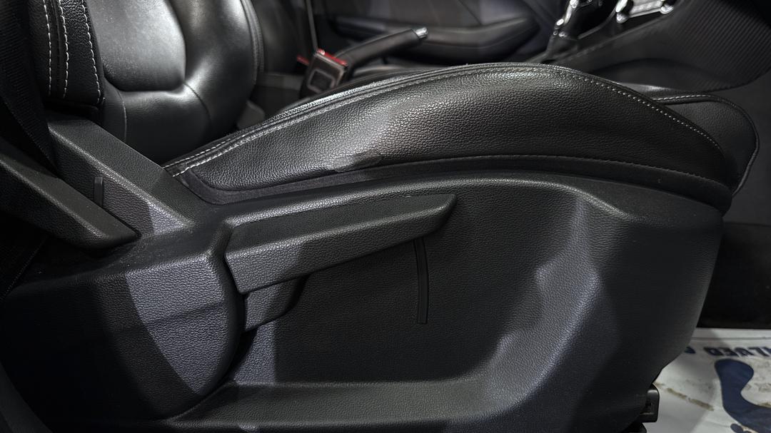 2019 MG ZS Excite, Automatic, 92733 km, Drivers Side Adjustment Panel