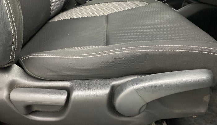 2017 Honda WR-V 1.2 i-VTEC VX MT, Petrol, Manual, 52,022 km, Driver Side Adjustment Panel