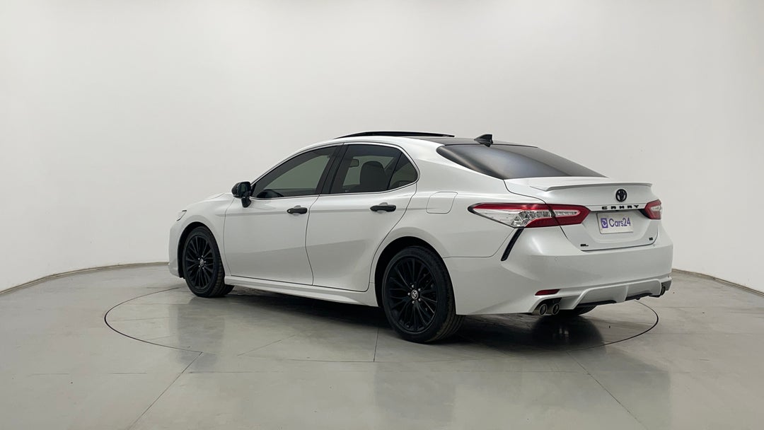 Left Back Diagonal (45- Degree) View