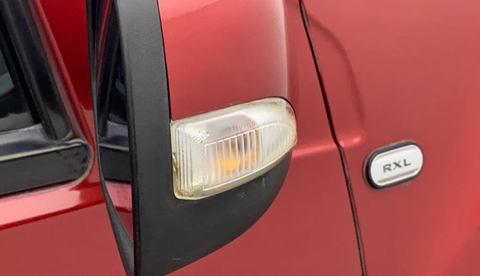 2018 Renault Duster RXL PETROL, Petrol, Manual, 62,498 km, Right rear-view mirror - Indicator light has minor damage