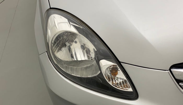 2013 Honda Amaze 1.5L I-DTEC S, Diesel, Manual, 68,240 km, Right headlight - Minor scratches