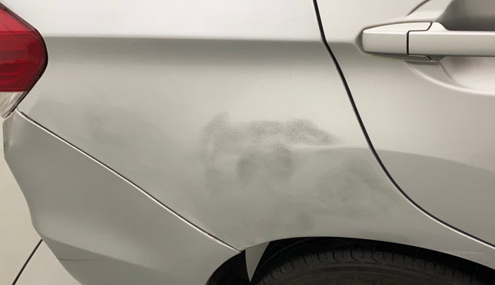 2013 Honda Amaze 1.5L I-DTEC S, Diesel, Manual, 68,240 km, Right quarter panel - Paint has minor damage