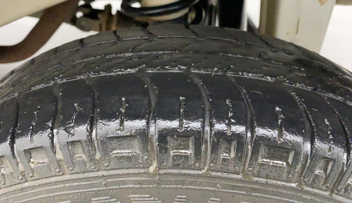 2019 Maruti Eeco 5 STR WITH A/C+HTR, Petrol, Manual, 18,797 km, Left Rear Tyre Tread