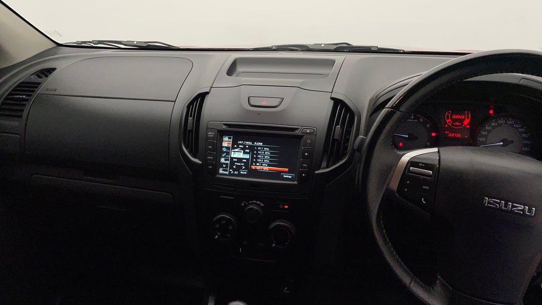 2018 Isuzu D-MAX Sx (4x2), Manual, 159735 km, Dashboard View