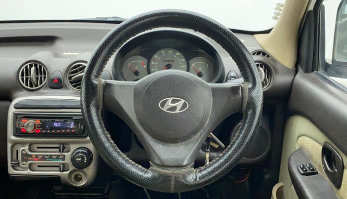 2012 Hyundai Santro Xing GL PLUS, Petrol, Manual, 40,383 km, Steering Wheel Close Up