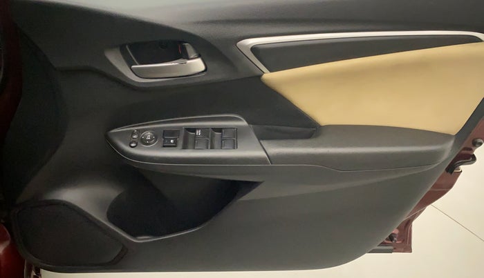 2018 Honda Jazz 1.2L I-VTEC V CVT, Petrol, Automatic, 33,379 km, Driver Side Door Panels Control