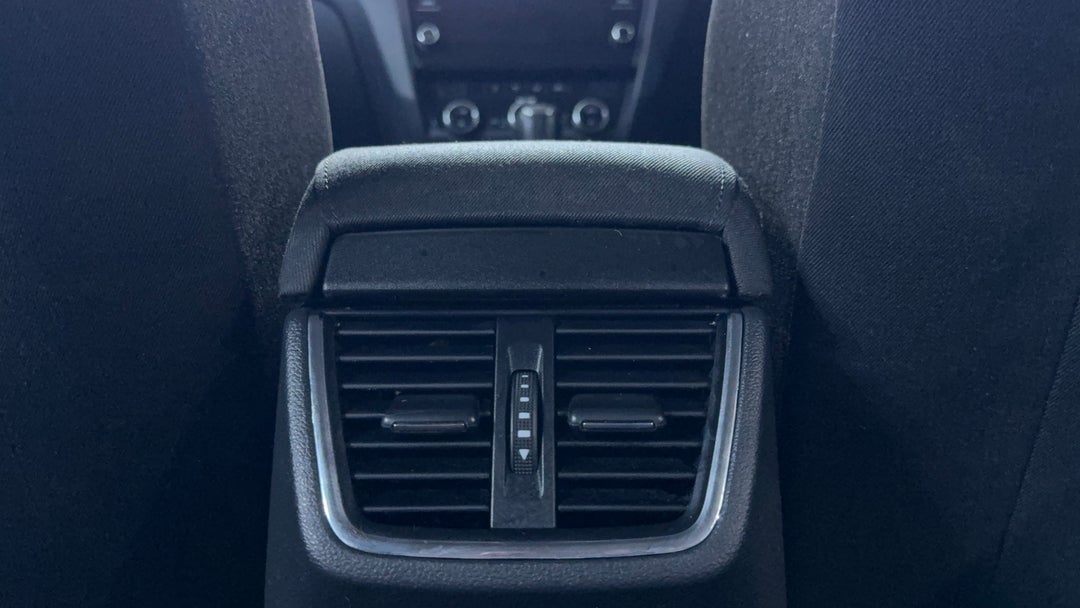 2017 SKODA Octavia 110 Tsi, Automatic, 146749 km, Rear A/C Vent