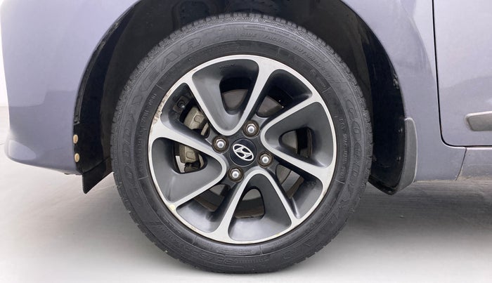 2017 Hyundai Grand i10 SPORTZ (O) 1.2 AT VTVT, Petrol, Automatic, 36,849 km, Left Front Wheel