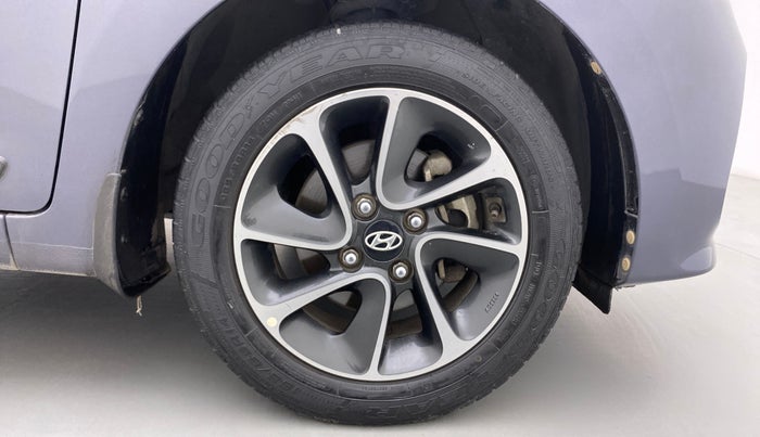 2017 Hyundai Grand i10 SPORTZ (O) 1.2 AT VTVT, Petrol, Automatic, 36,849 km, Right Front Wheel