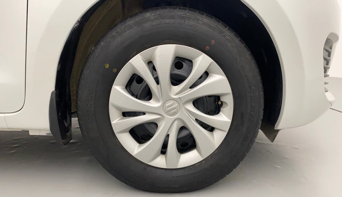 2018 Maruti Swift VXI D, Petrol, Manual, 26,143 km, Right Front Tyre