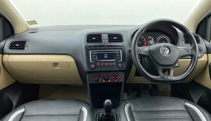 2016 Volkswagen Ameo COMFORTLINE 1.2, Petrol, Manual, 50,076 km, Dashboard