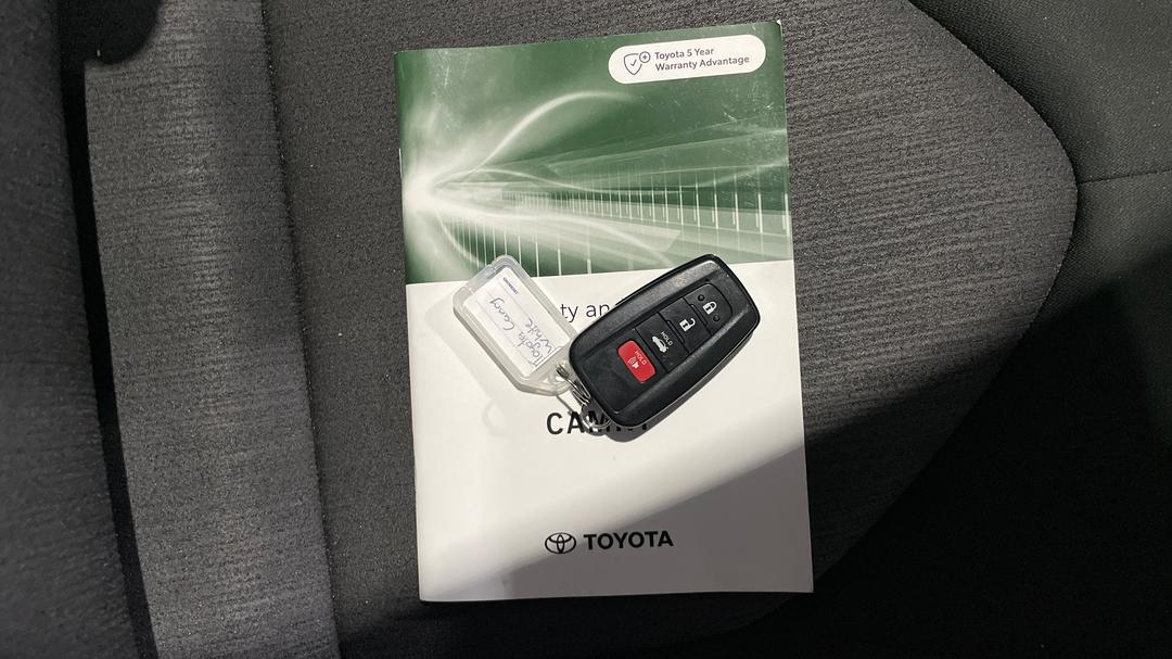 2023 Toyota Camry Ascent Hybrid, Automatic, 60331 km, Key Close-up