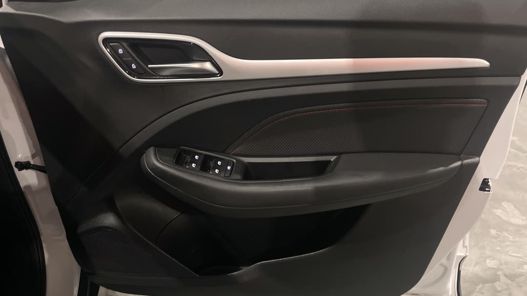 2025 MG Zst Vibe, Automatic, 18428 km, Speaker View