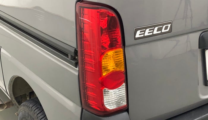 2022 Maruti Eeco 5 STR AC CNG (O), CNG, Manual, 10,893 km, Left tail light - Minor scratches