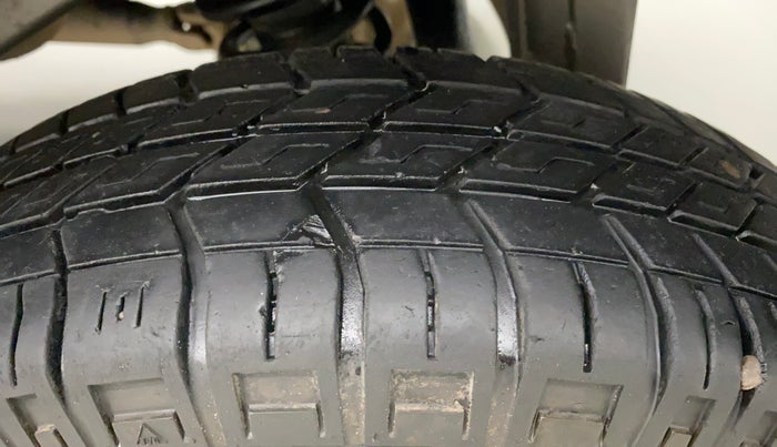 2022 Maruti Eeco 5 STR AC CNG (O), CNG, Manual, 10,893 km, Left Rear Tyre Tread