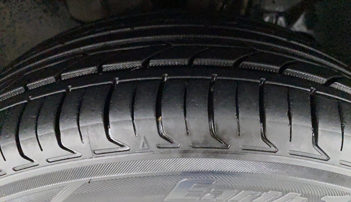 2017 Tata TIGOR Revotorq XZ (O), Diesel, Manual, 49,341 km, Right Front Tyre Tread
