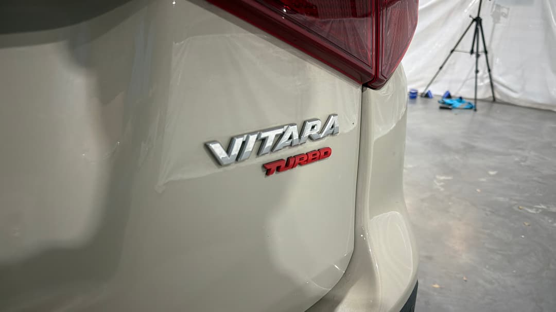 2022 Suzuki Vitara Turbo Shadow, Automatic, 44192 km, Badge (Boot Right Side)