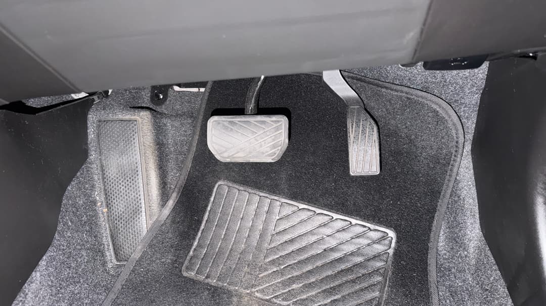 2022 Suzuki Vitara Turbo Shadow, Automatic, 44192 km, Pedals and Footmat