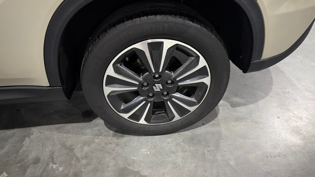 2022 Suzuki Vitara Turbo Shadow, Automatic, 44192 km, Left Rear Wheel