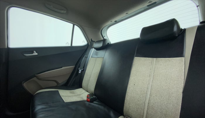 2015 Hyundai Grand i10 ASTA 1.2 KAPPA VTVT, Petrol, Manual, 43,360 km, Right Side Rear Door Cabin