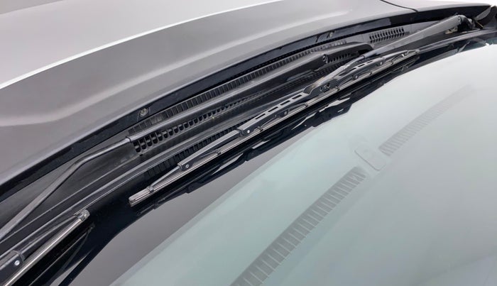 2015 Honda Jazz 1.2L I-VTEC VX, Petrol, Manual, 1,18,146 km, Front windshield - Wiper nozzle not functional